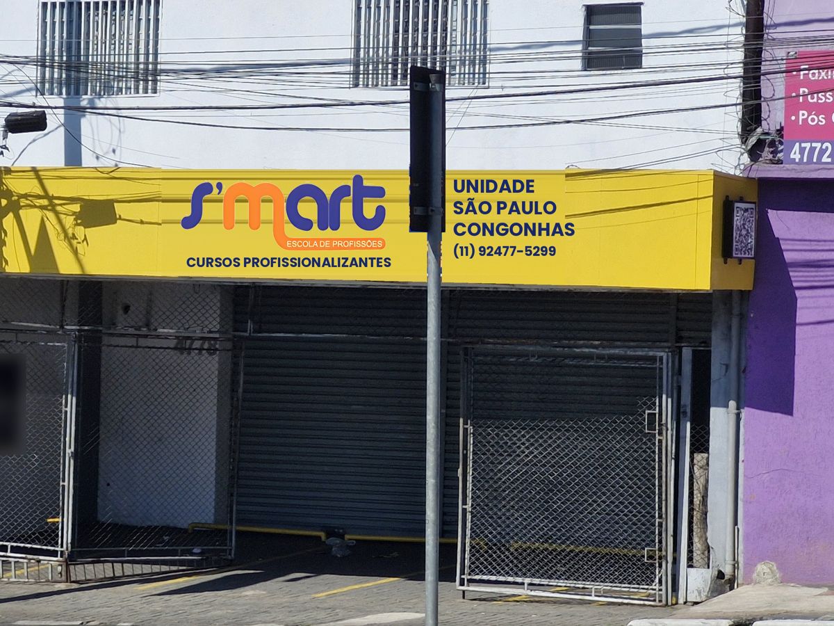 Fachada da Smart Escola de Profissões - Polo São Paulo na Av. Washington Luís, 4778, em São Paulo